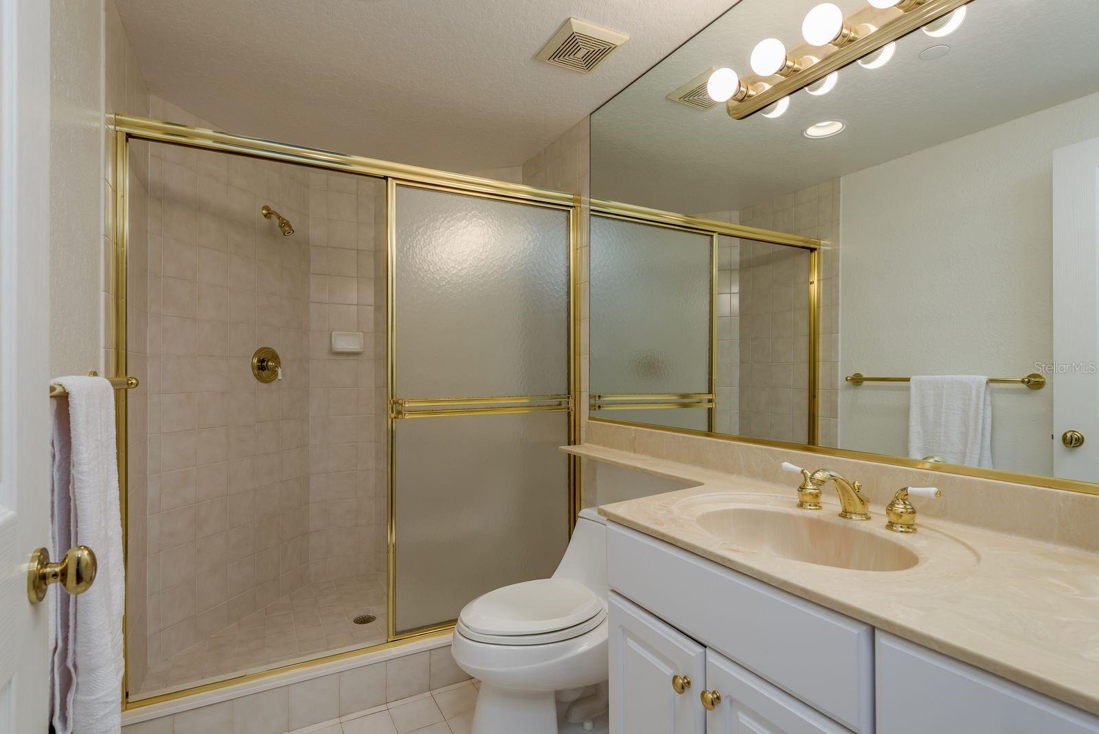 Image 28 of 59 For 1180 Gulf Boulevard 1902