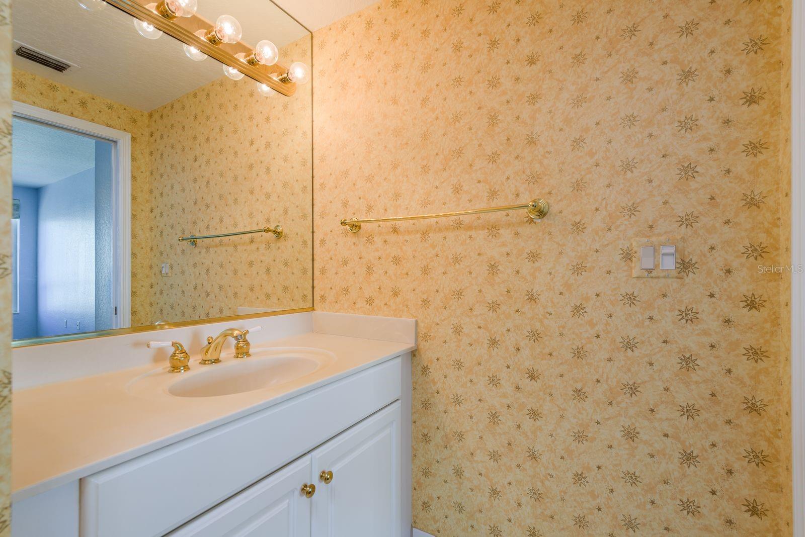 Image 33 of 59 For 1180 Gulf Boulevard 1902