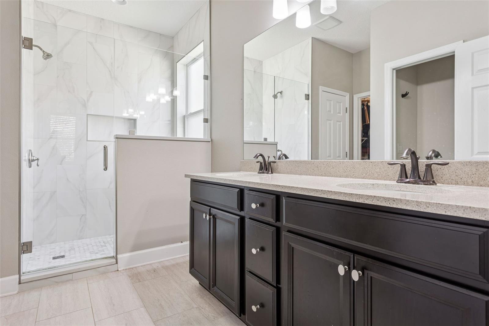 Image 11 of 34 For 5903 Chert Hill Lane