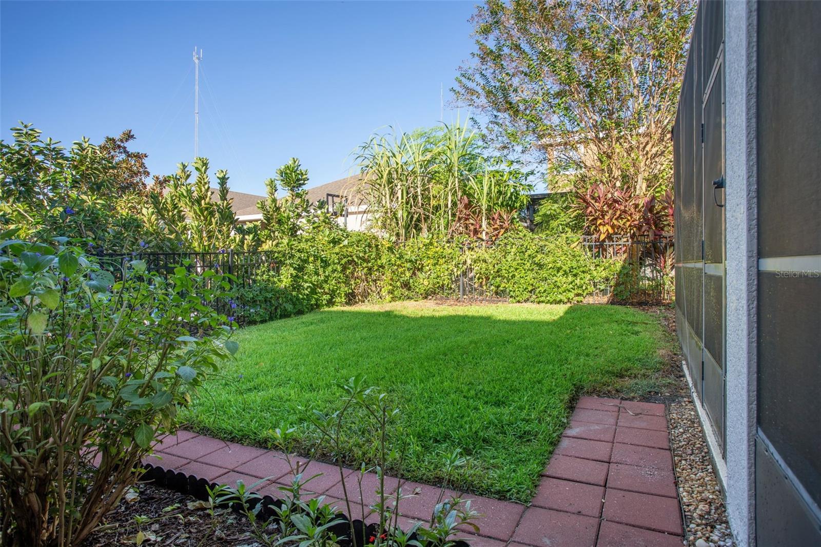 Image 23 of 34 For 5903 Chert Hill Lane