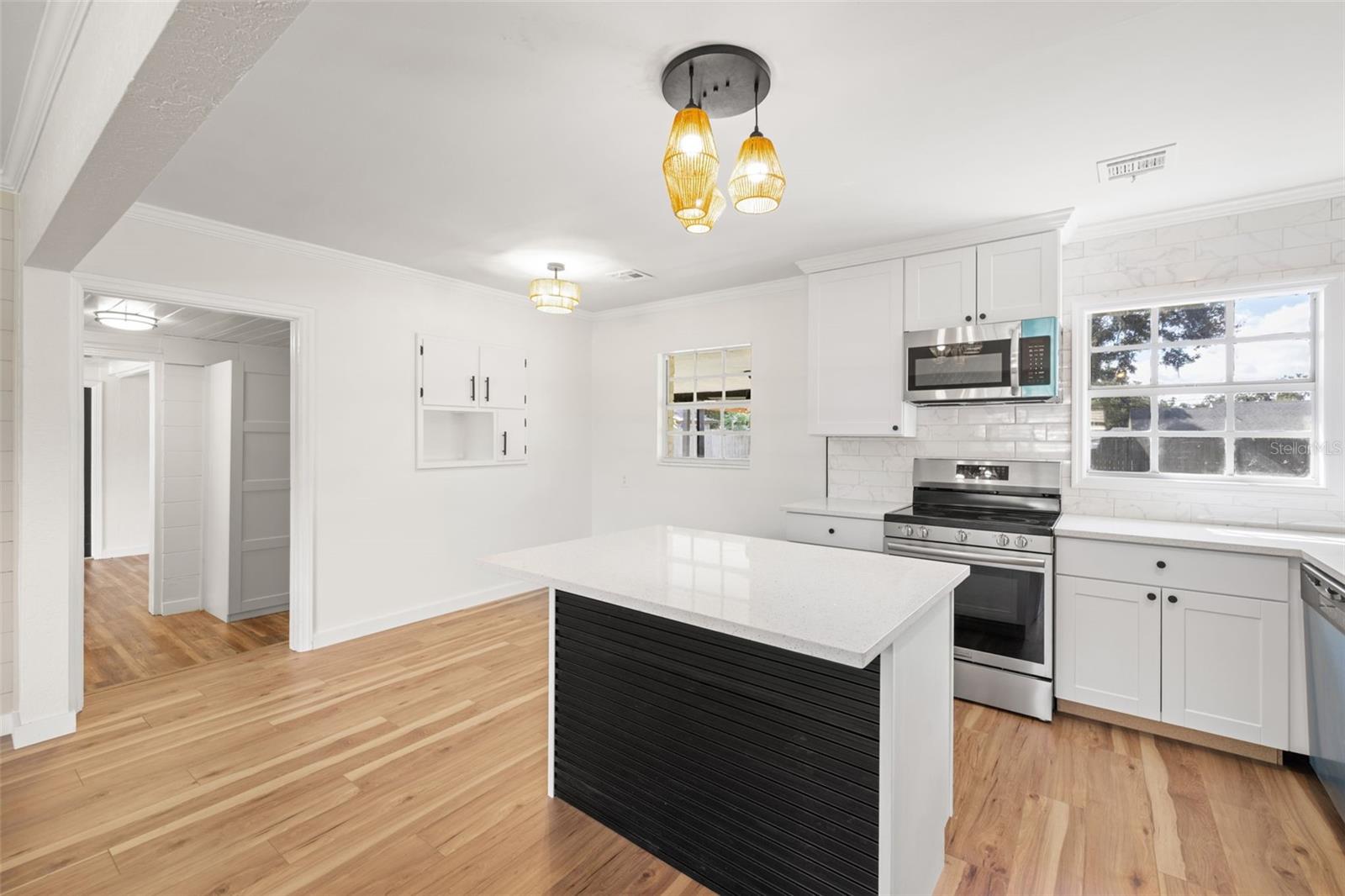 Image 11 of 45 For 36908 Center Avenue