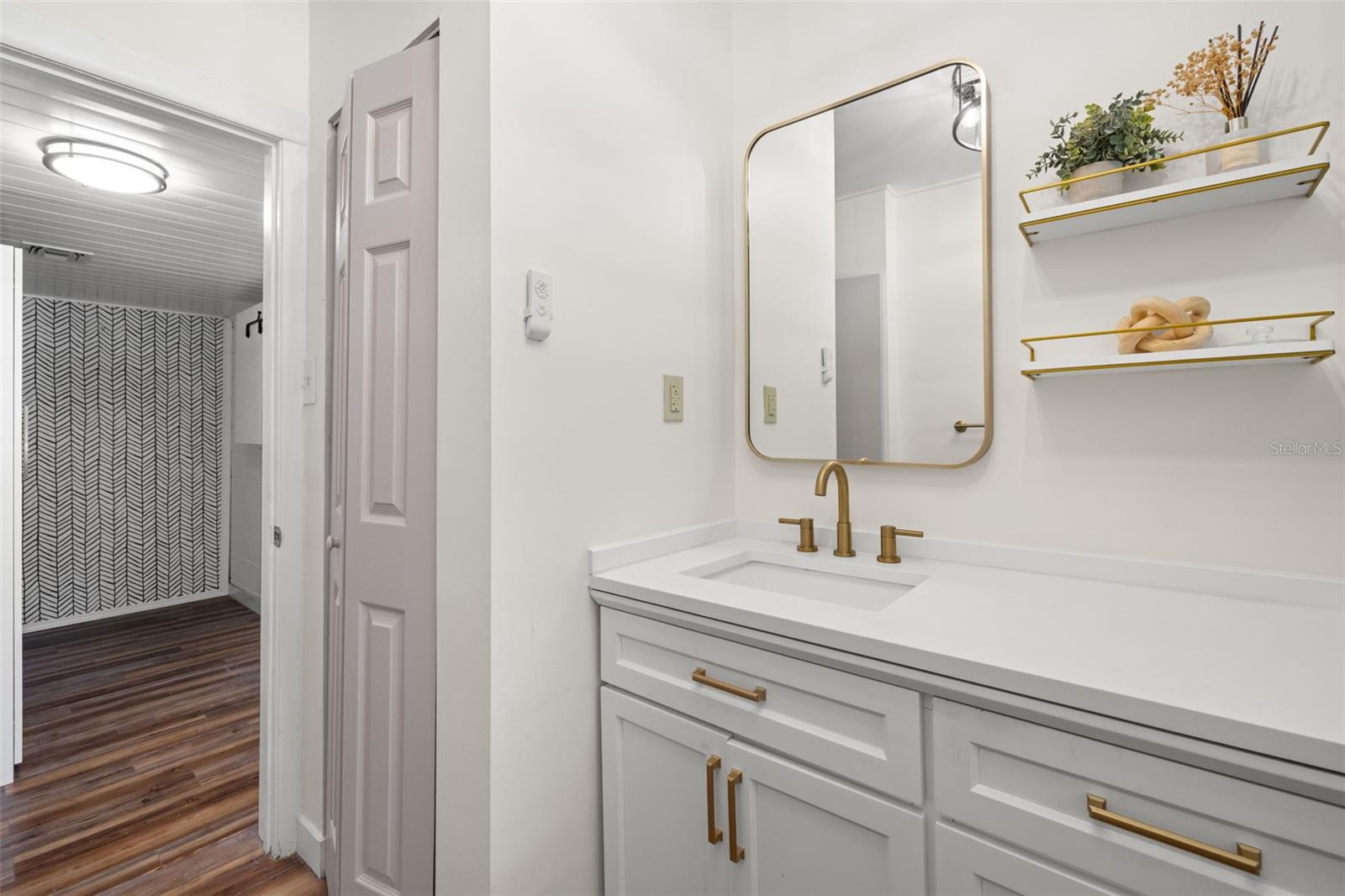 Image 19 of 45 For 36908 Center Avenue