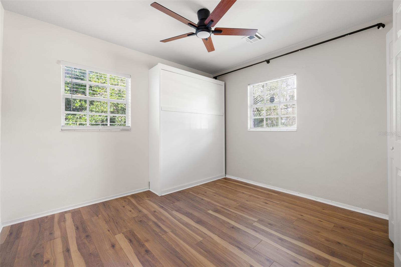 Image 22 of 45 For 36908 Center Avenue