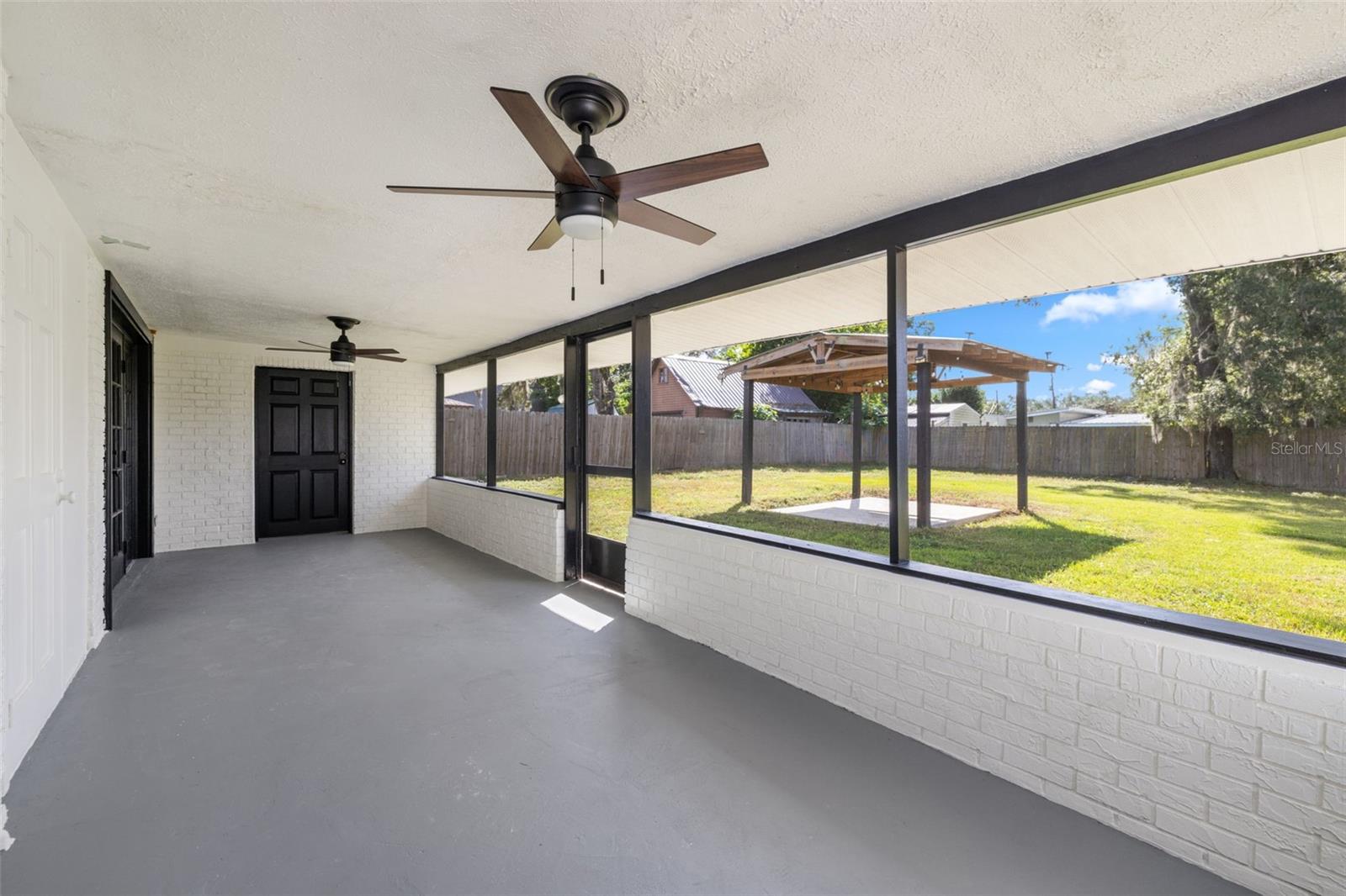 Image 29 of 45 For 36908 Center Avenue