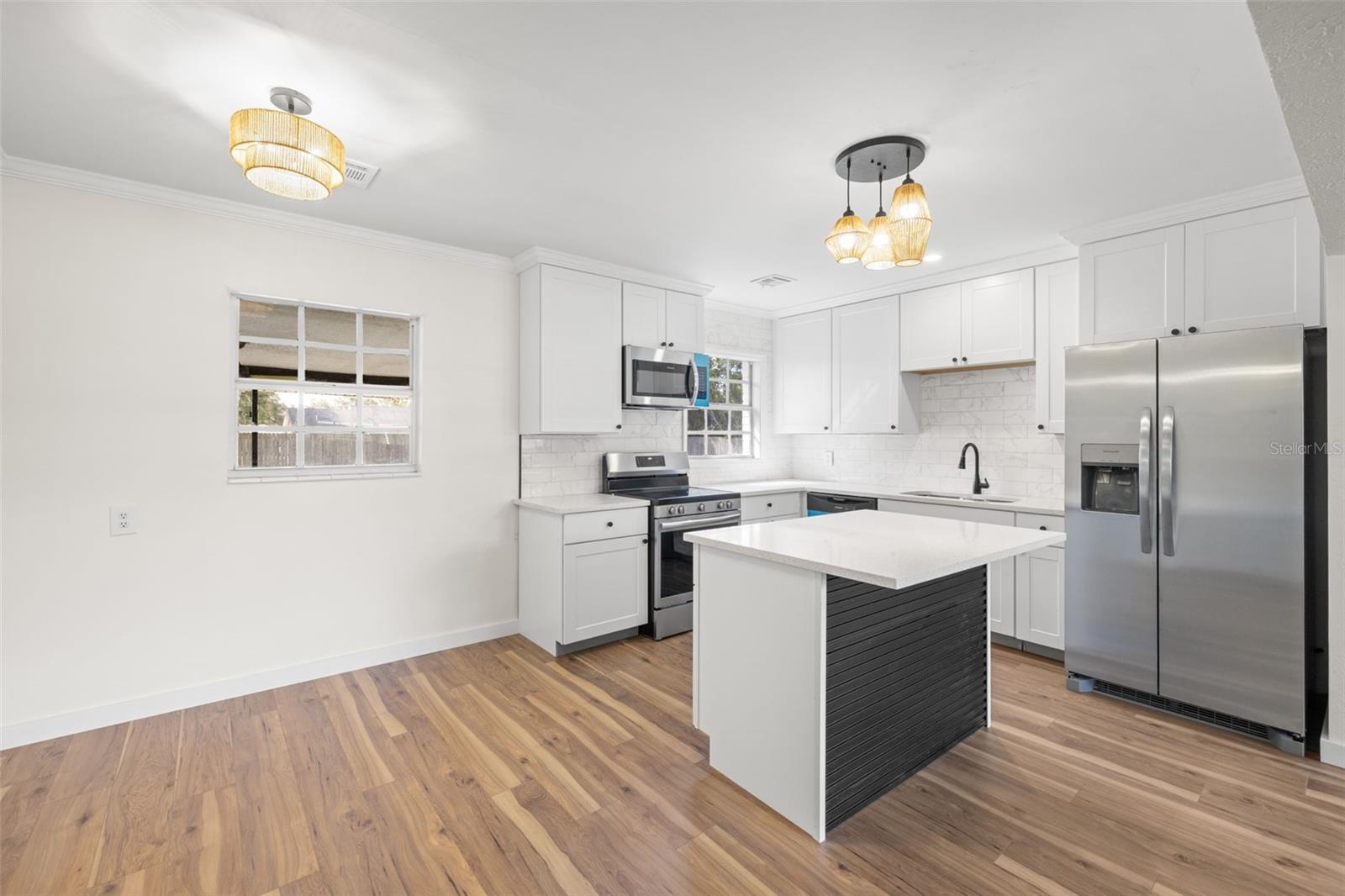 Image 6 of 45 For 36908 Center Avenue