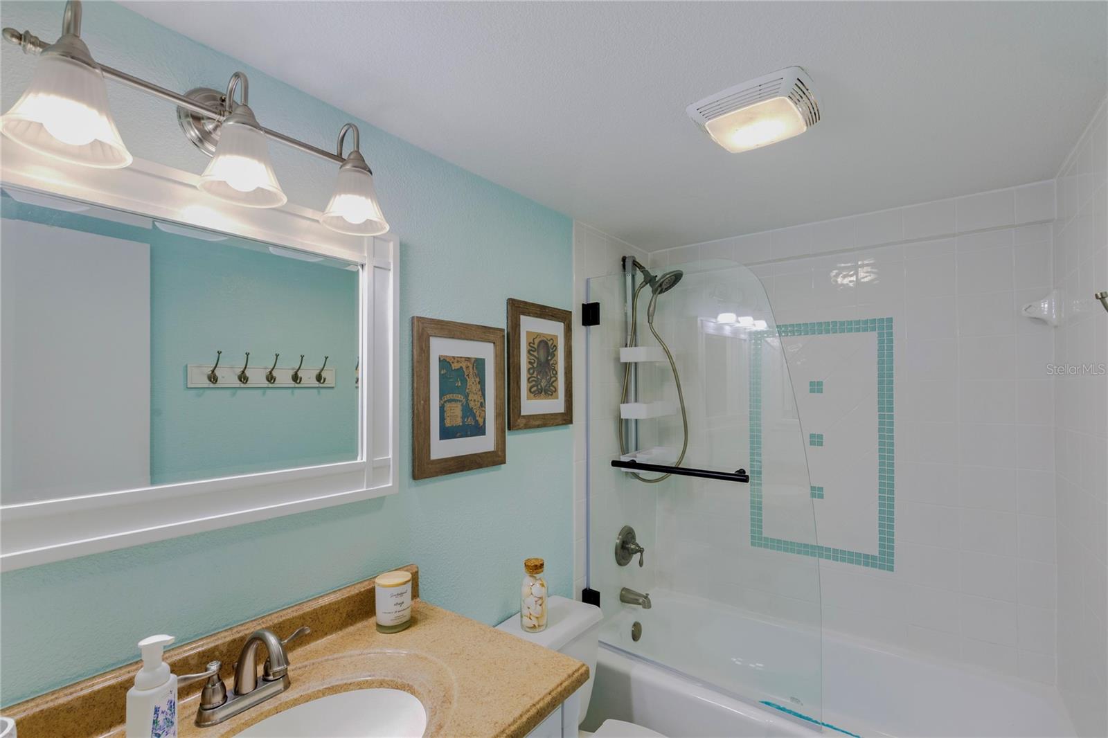 Image 33 of 39 For 1401 Gulf Boulevard 216