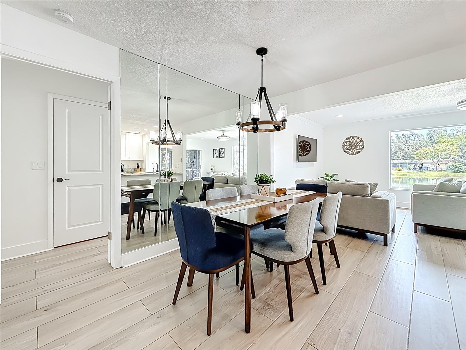 Image 23 of 73 For 2071 Butternut Circle E