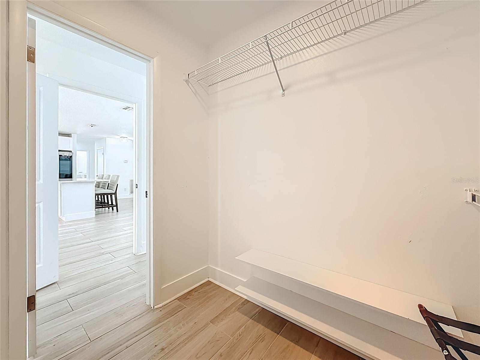 Image 39 of 73 For 2071 Butternut Circle E