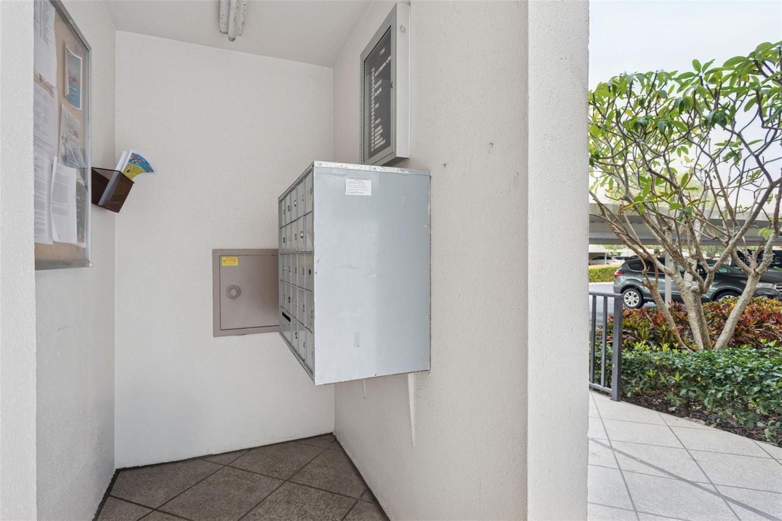 Image 25 of 25 For 7405 Bay Island Drive S 123