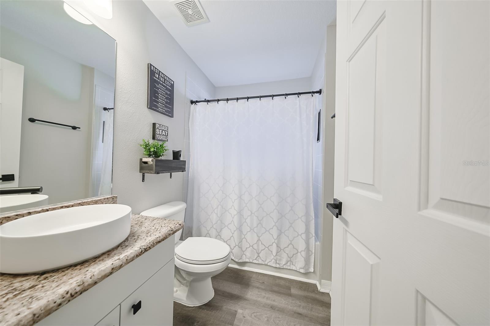 Image 20 of 33 For 2118 Pleasure Run Drive