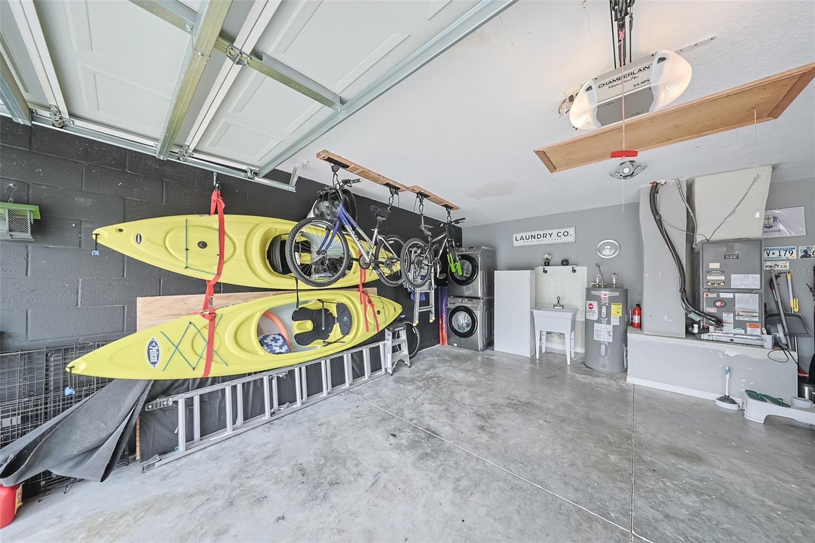 Image 24 of 33 For 2118 Pleasure Run Drive