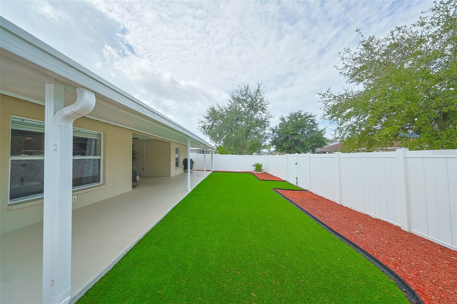 Image 26 of 33 For 2118 Pleasure Run Drive