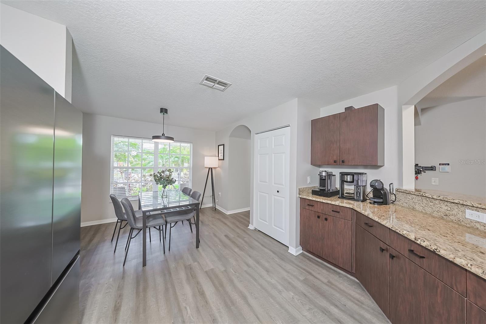 Image 8 of 33 For 2118 Pleasure Run Drive