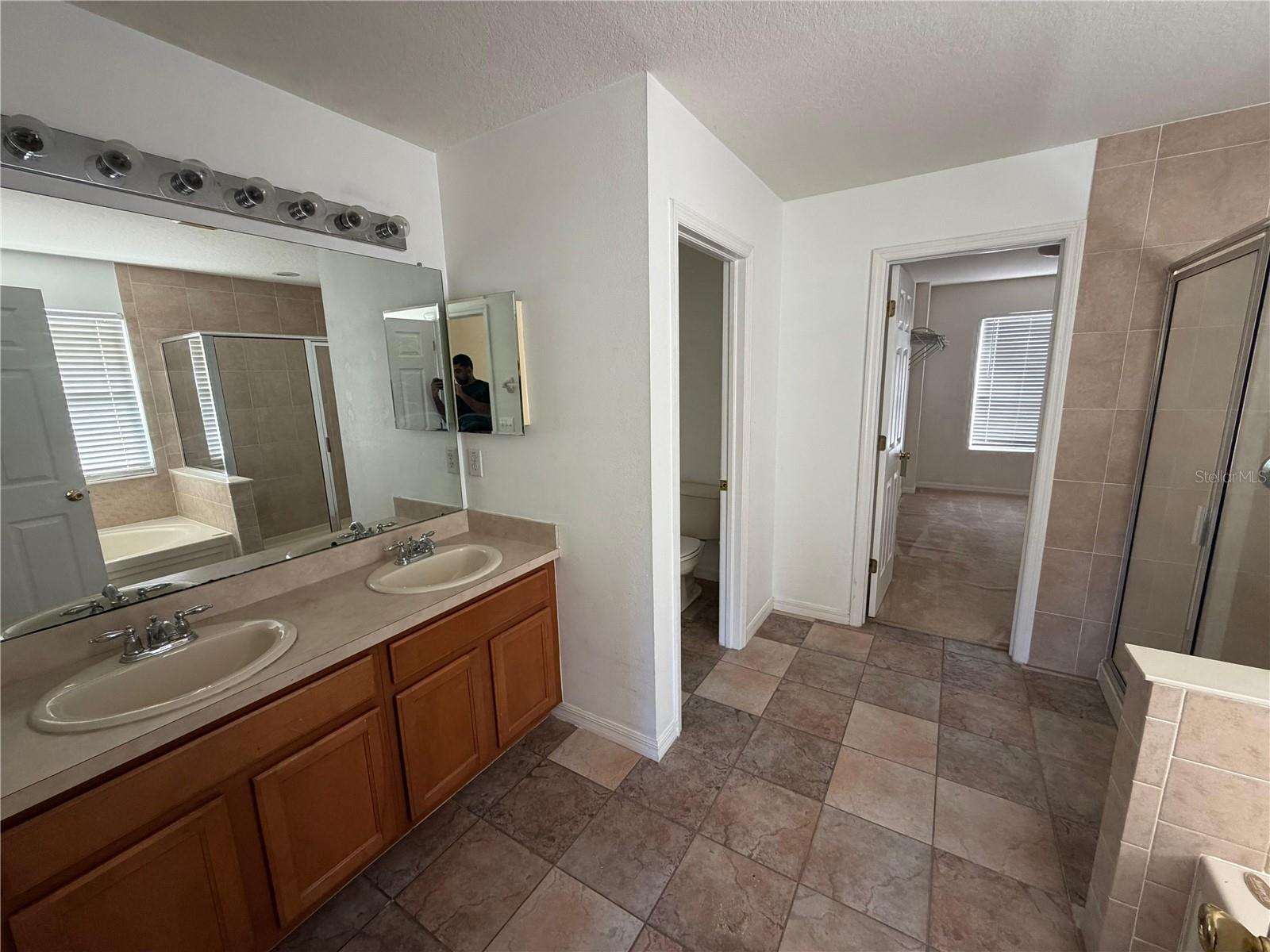 Image 13 of 30 For 11126 Creek Haven Drive