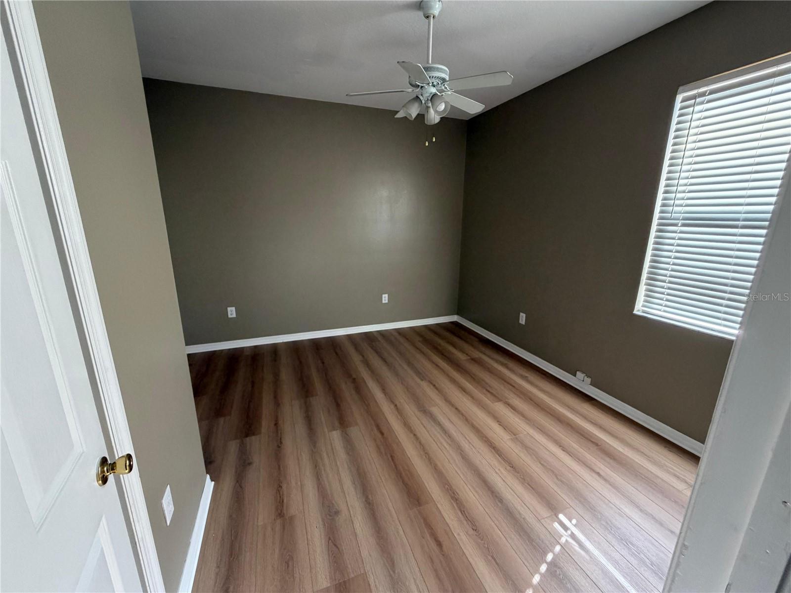 Image 15 of 30 For 11126 Creek Haven Drive