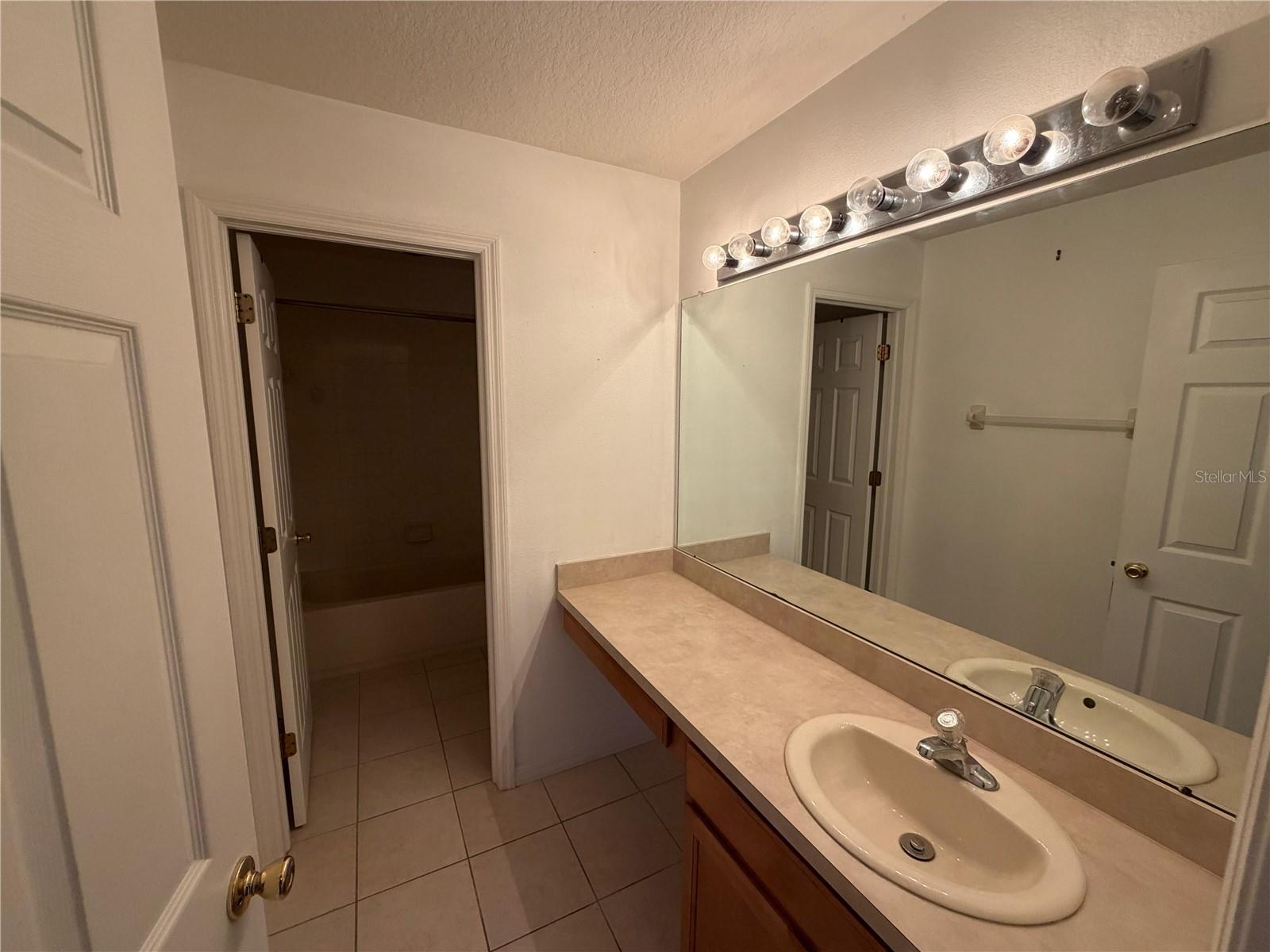 Image 23 of 30 For 11126 Creek Haven Drive