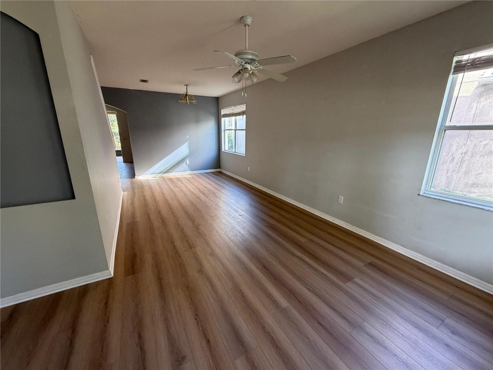 Image 6 of 30 For 11126 Creek Haven Drive