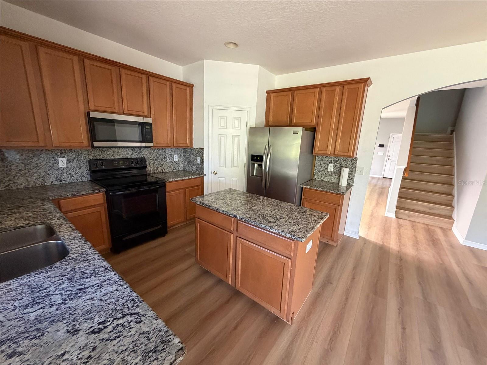 Image 9 of 30 For 11126 Creek Haven Drive