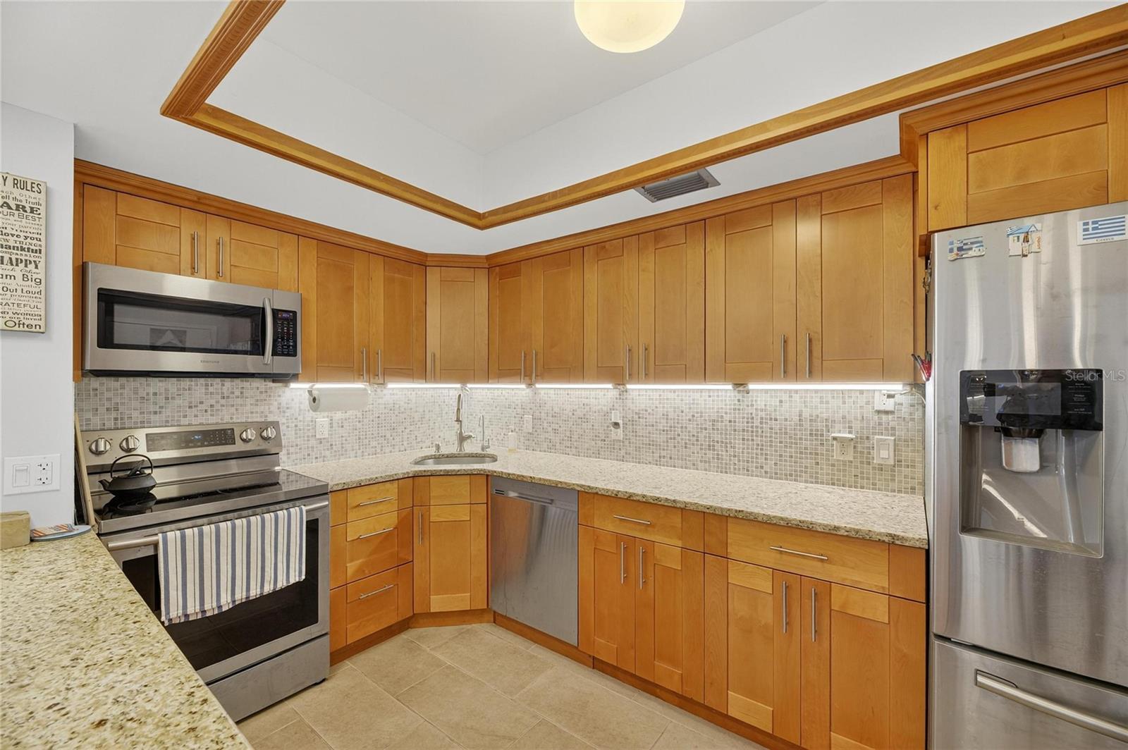 Image 21 of 74 For 7100 Sunshine Skyway Lane S 503