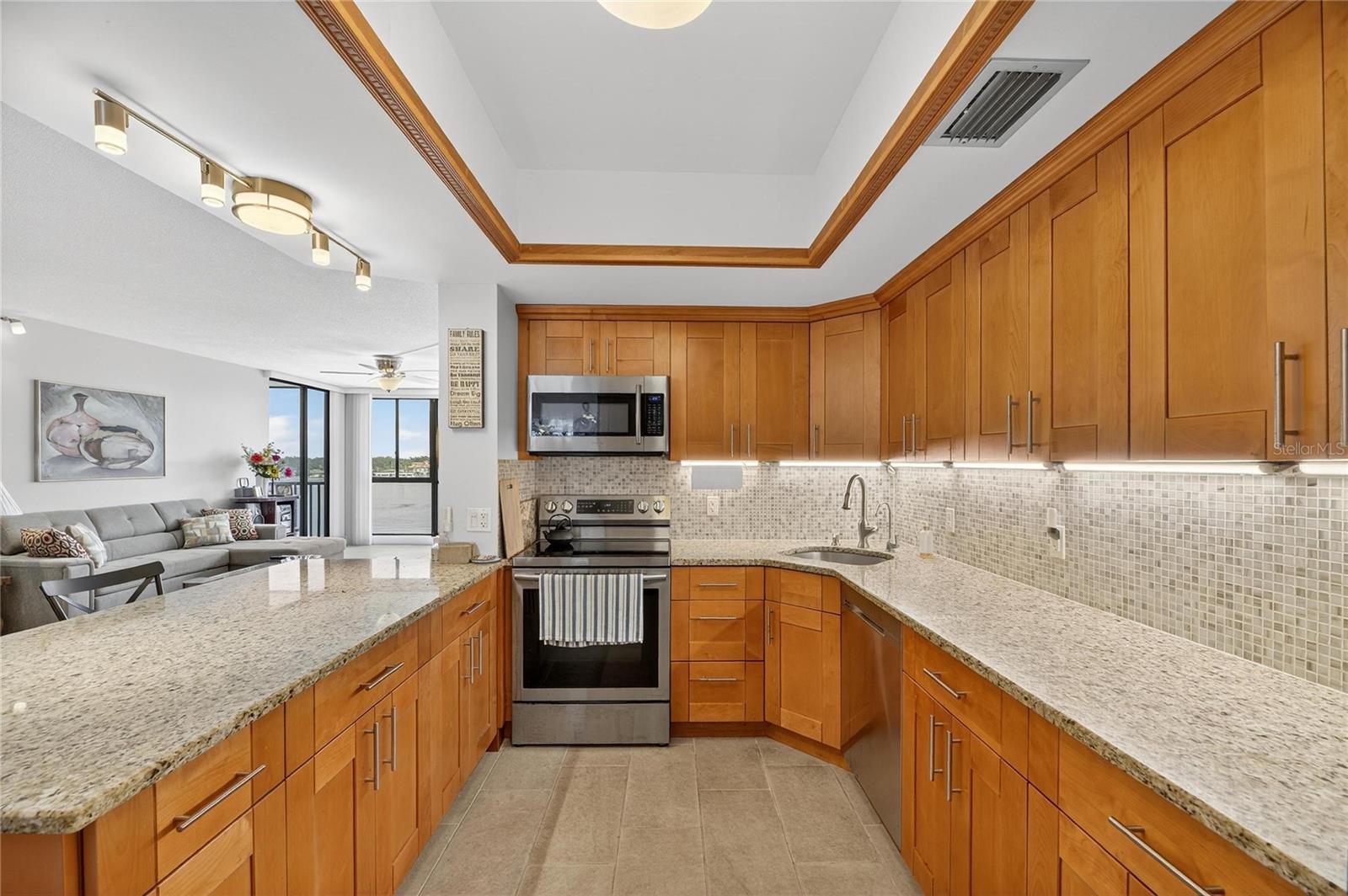 Image 22 of 74 For 7100 Sunshine Skyway Lane S 503