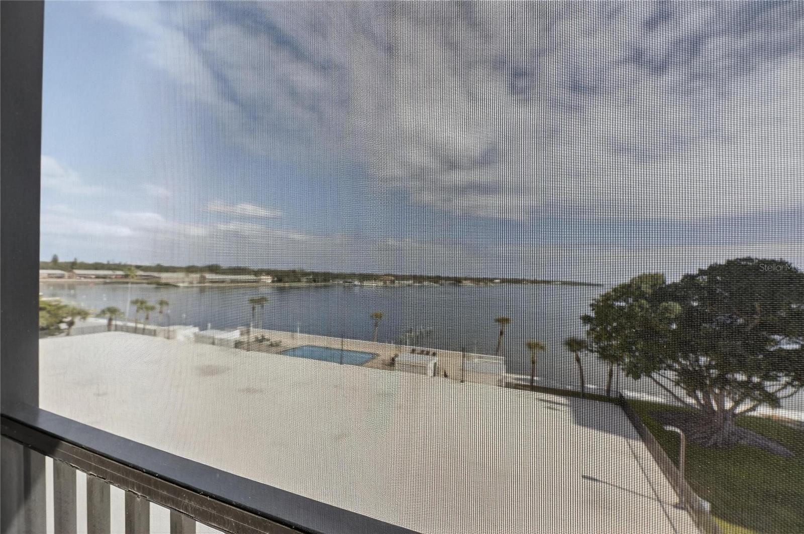 Image 33 of 74 For 7100 Sunshine Skyway Lane S 503
