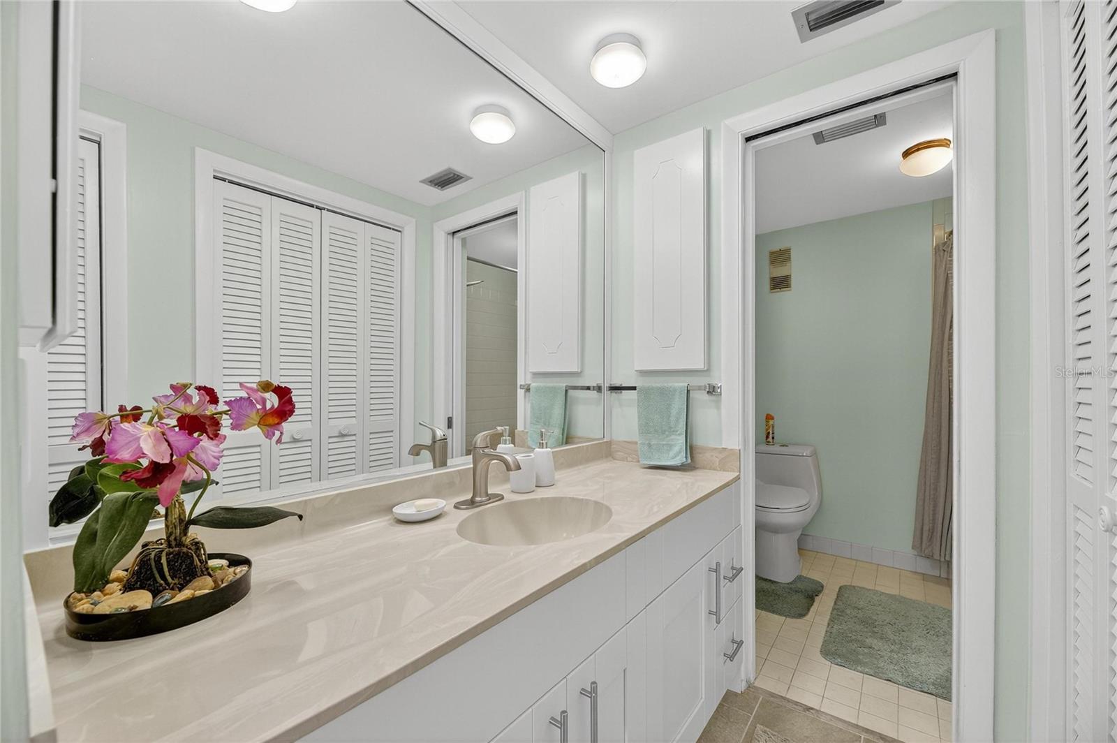 Image 36 of 74 For 7100 Sunshine Skyway Lane S 503