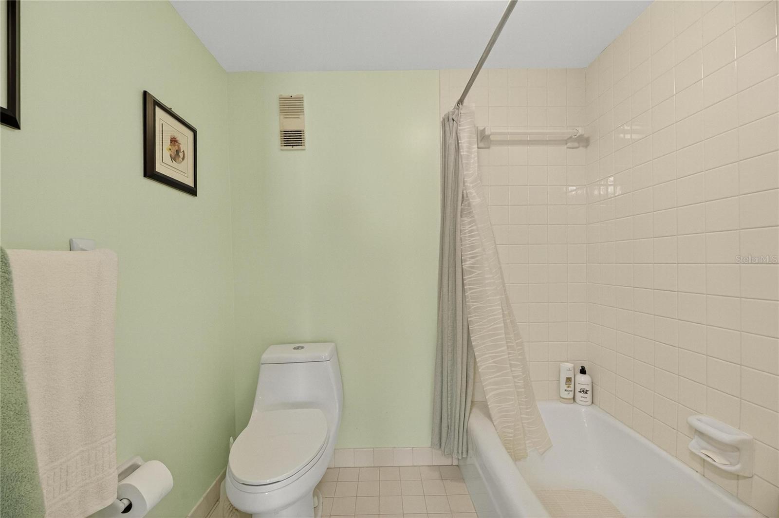 Image 37 of 74 For 7100 Sunshine Skyway Lane S 503