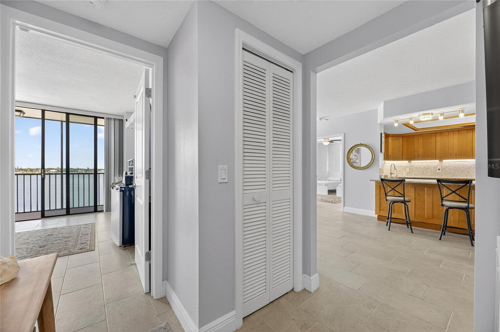 Image 40 of 74 For 7100 Sunshine Skyway Lane S 503