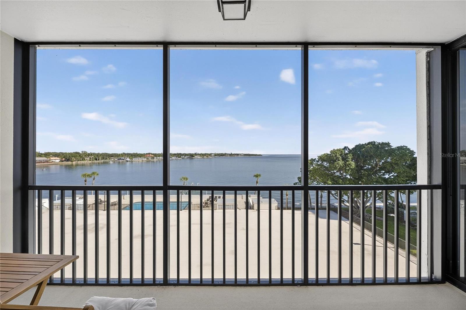 Image 50 of 74 For 7100 Sunshine Skyway Lane S 503