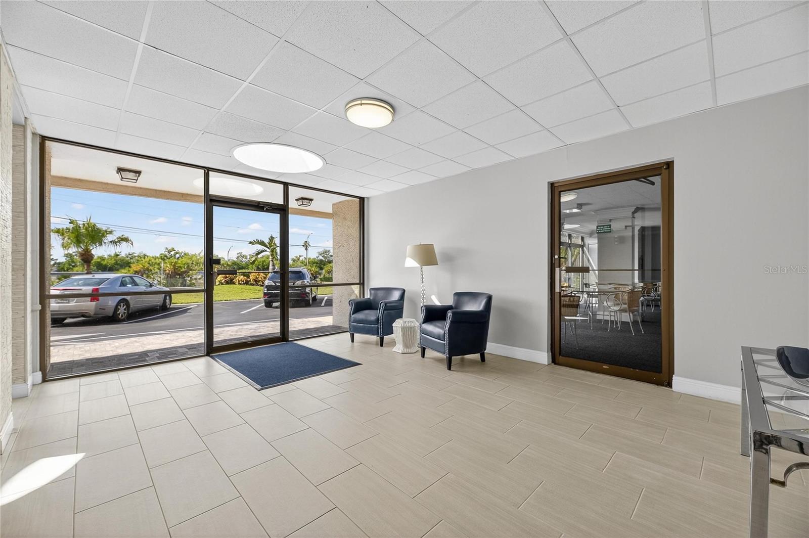 Image 54 of 74 For 7100 Sunshine Skyway Lane S 503