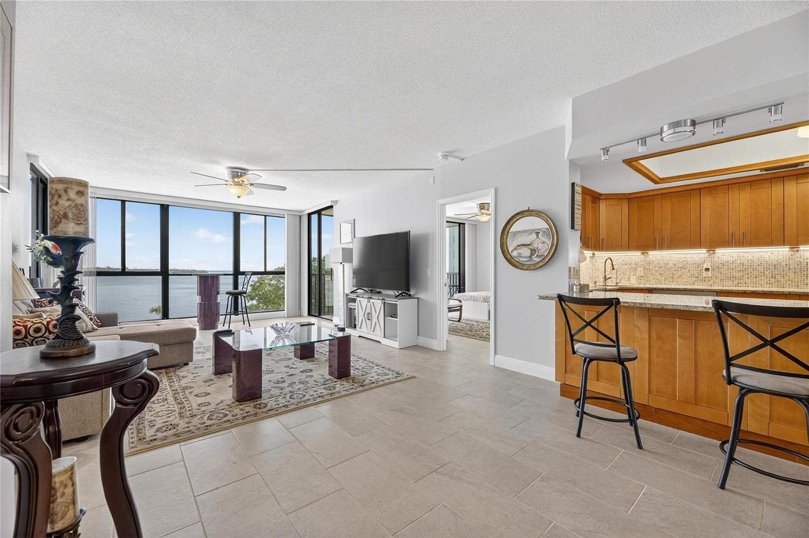 Image 6 of 74 For 7100 Sunshine Skyway Lane S 503