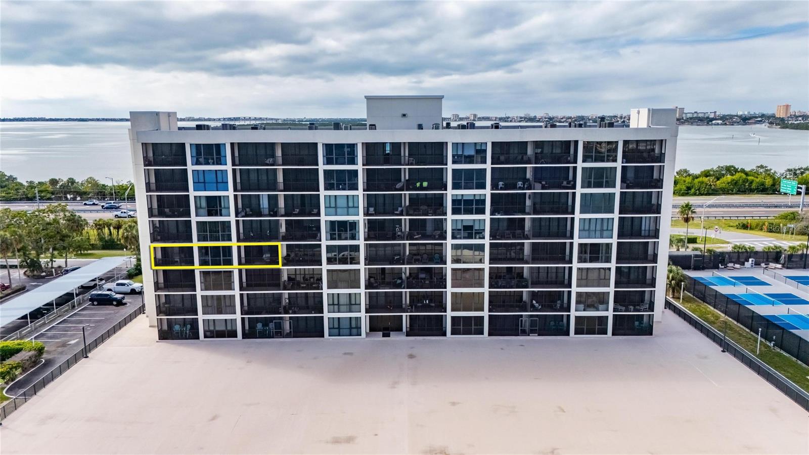 Image 68 of 74 For 7100 Sunshine Skyway Lane S 503