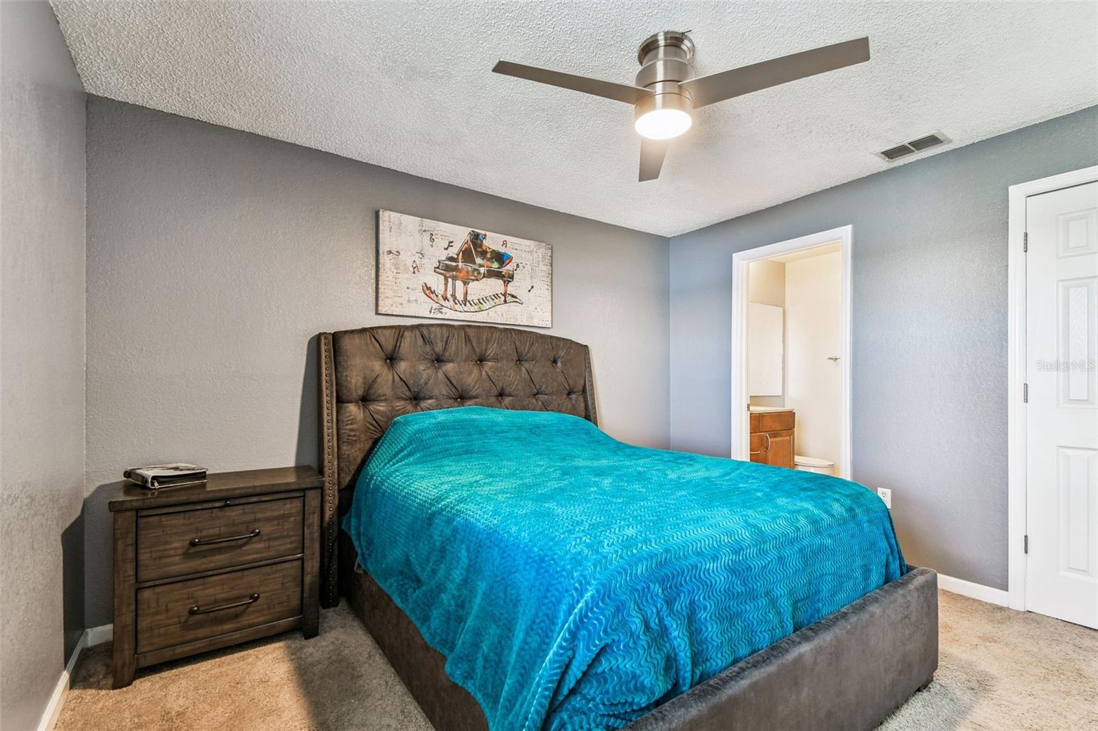 Image 15 of 57 For 10101 Sailwinds Boulevard S 203