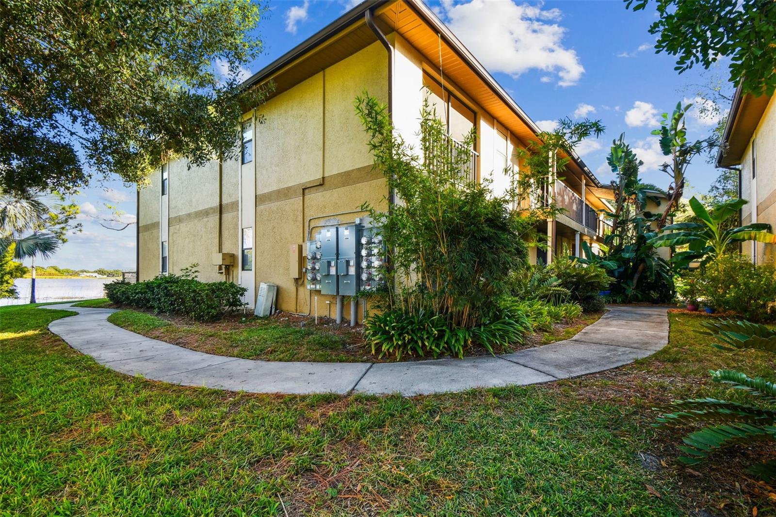 Image 33 of 57 For 10101 Sailwinds Boulevard S 203