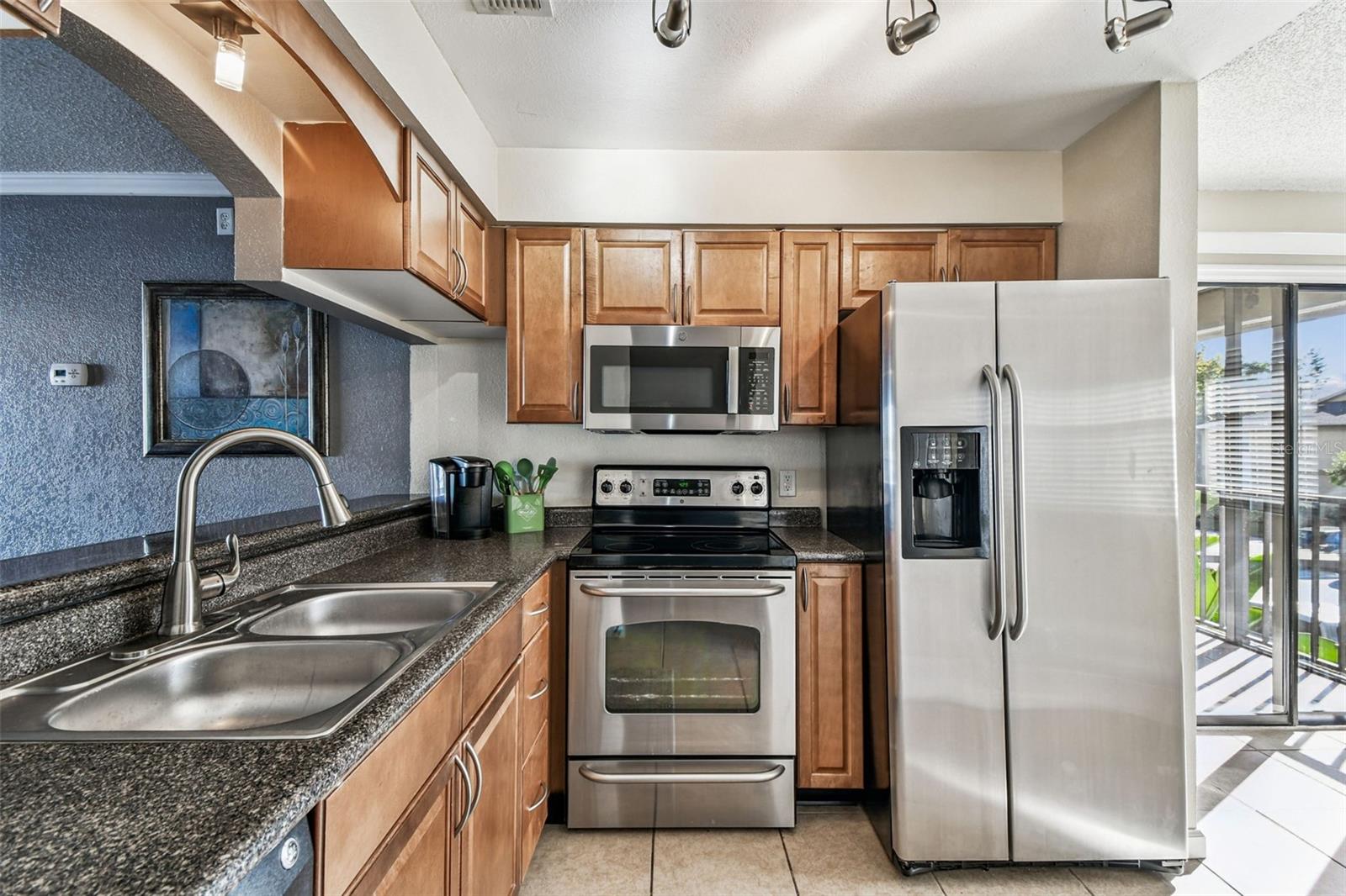 Image 4 of 57 For 10101 Sailwinds Boulevard S 203