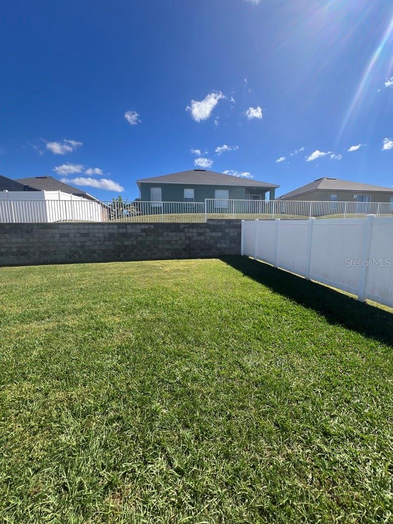 Image 21 of 38 For 7632 Merchantville Circle