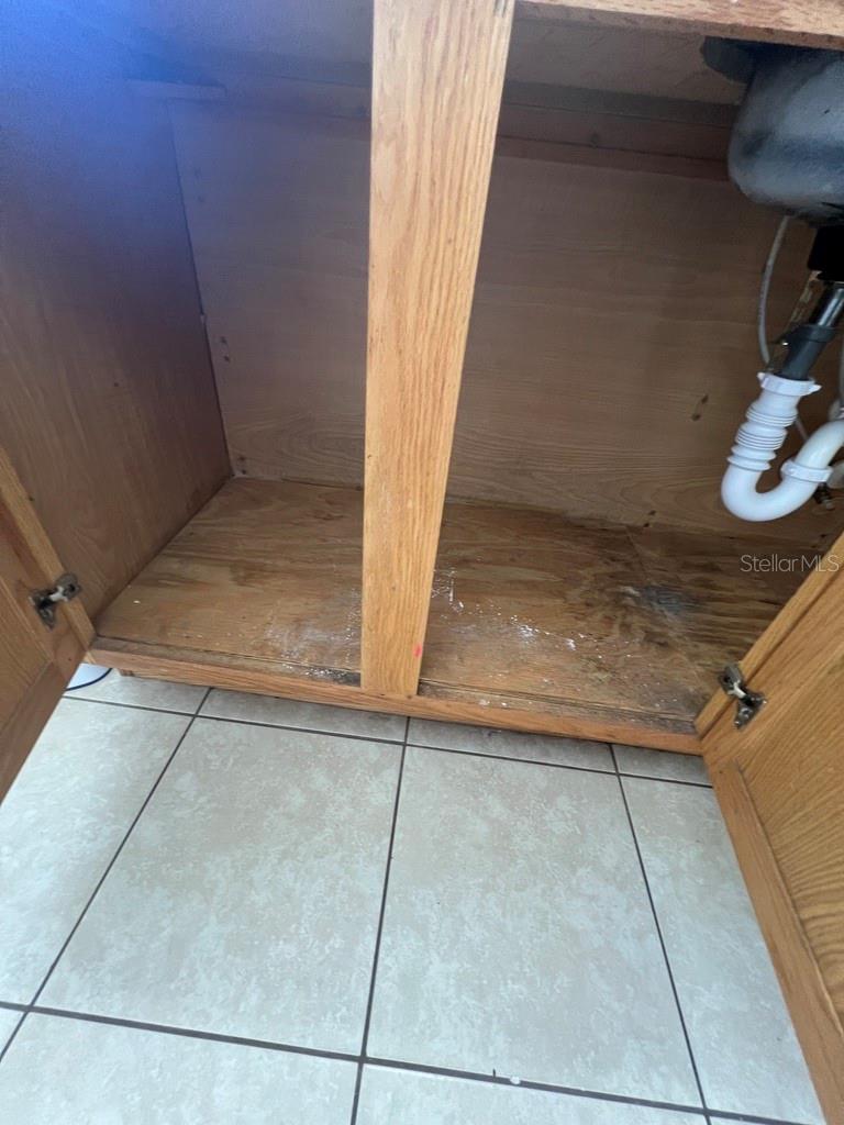 Image 36 of 38 For 7632 Merchantville Circle