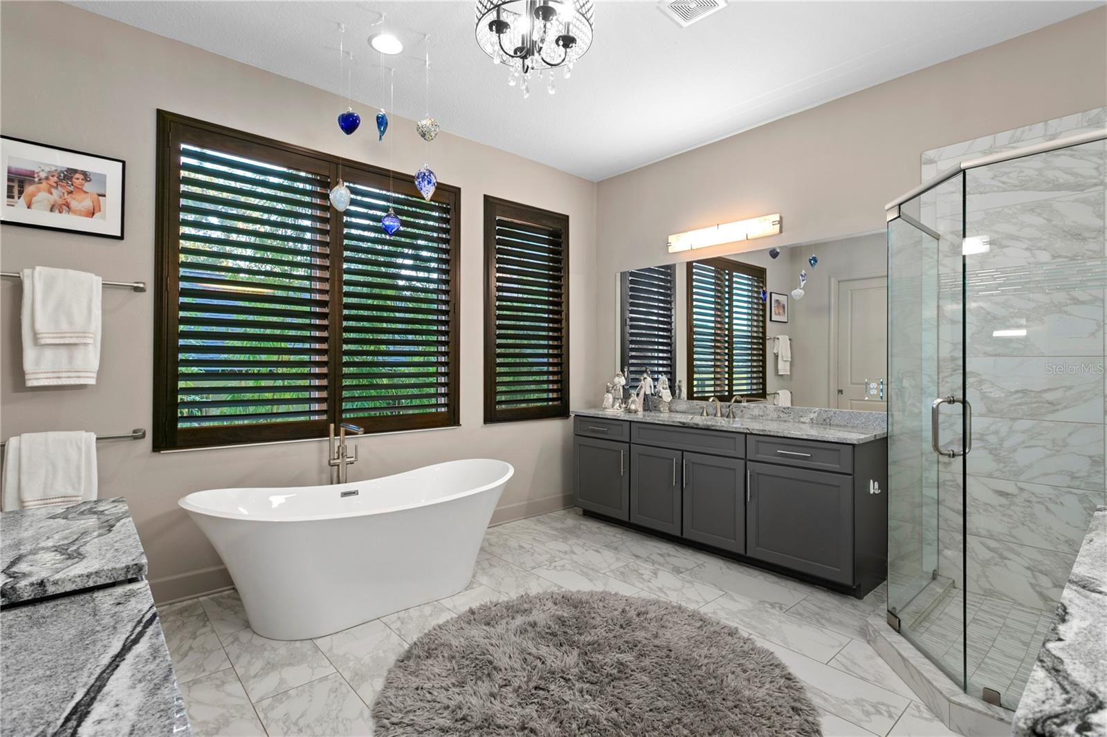 Image 22 of 79 For 153 5th Avenue Ne