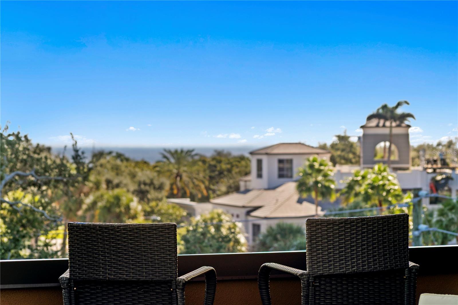 Image 51 of 79 For 153 5th Avenue Ne