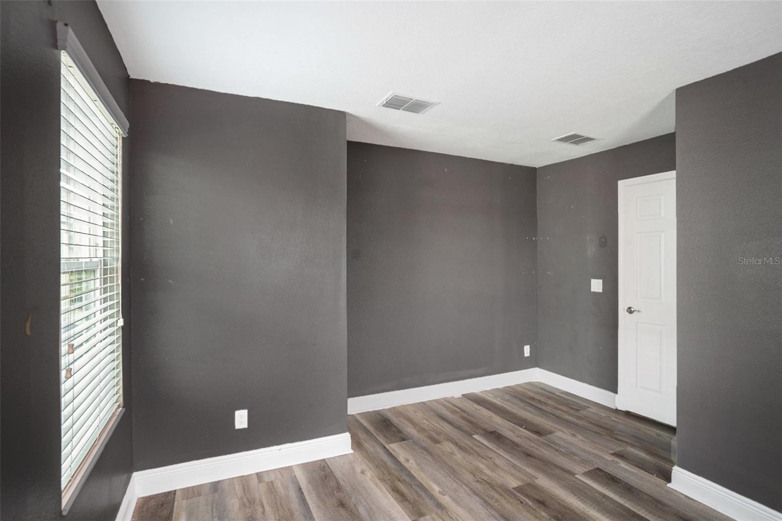 Image 13 of 24 For 11308 Oak Barrel Place