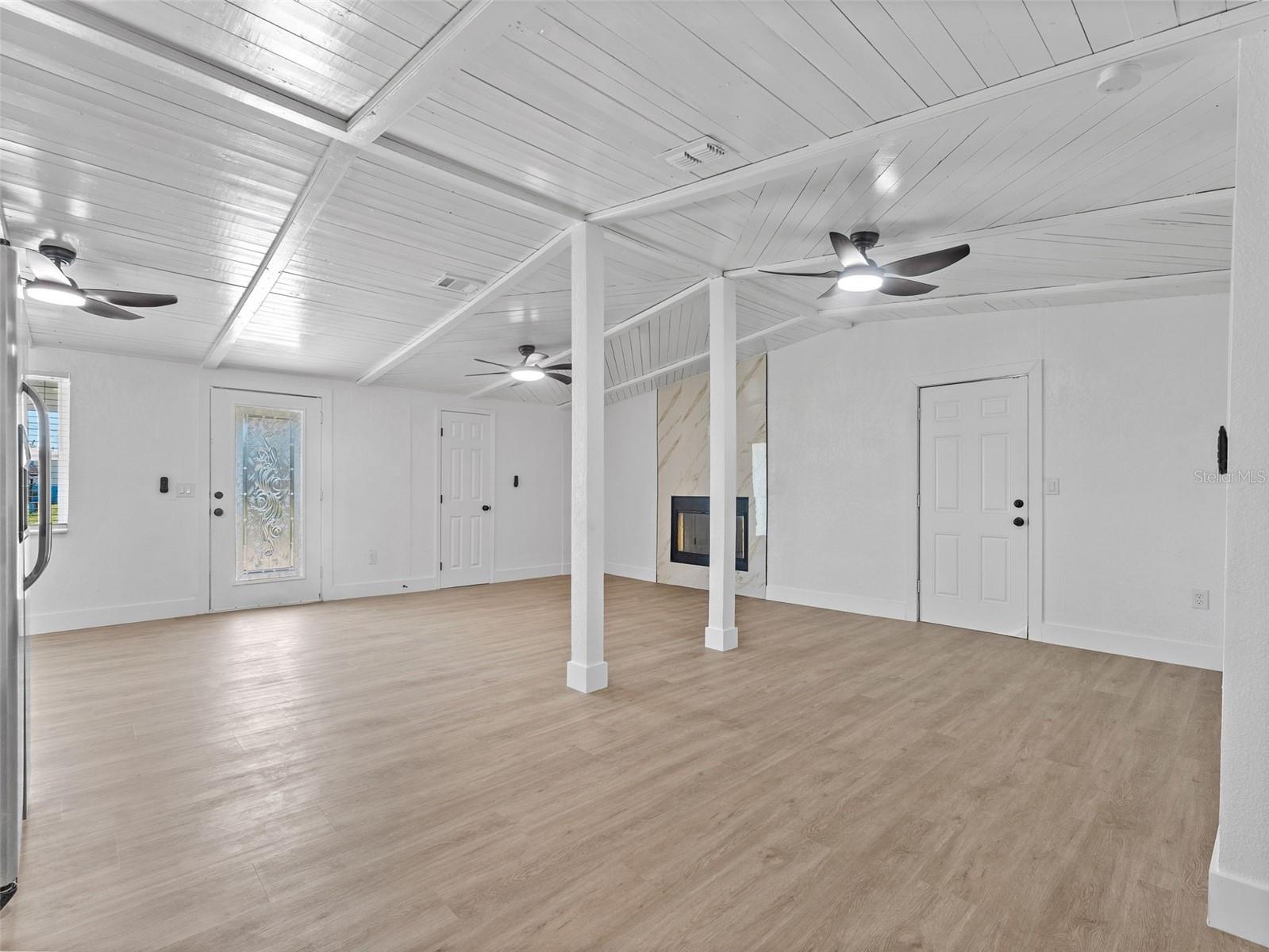 Image 13 of 48 For 4613 Irene Loop