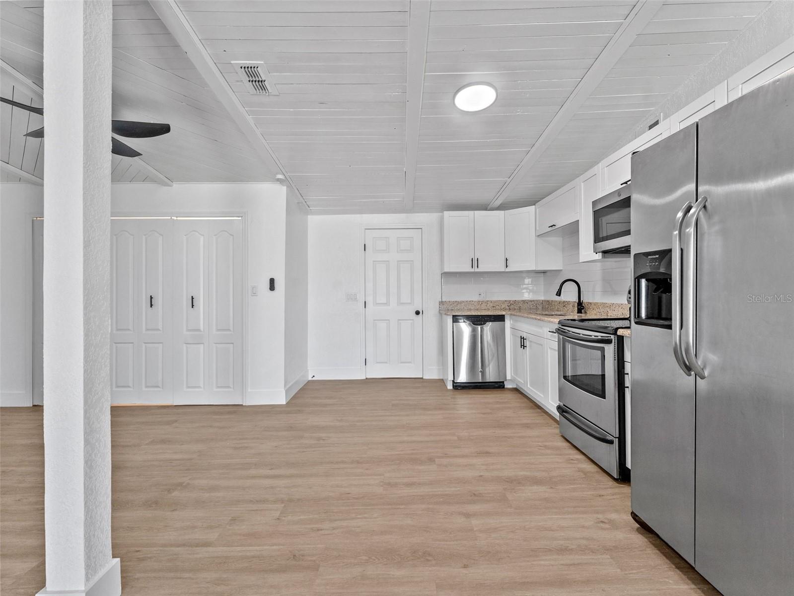 Image 14 of 48 For 4613 Irene Loop