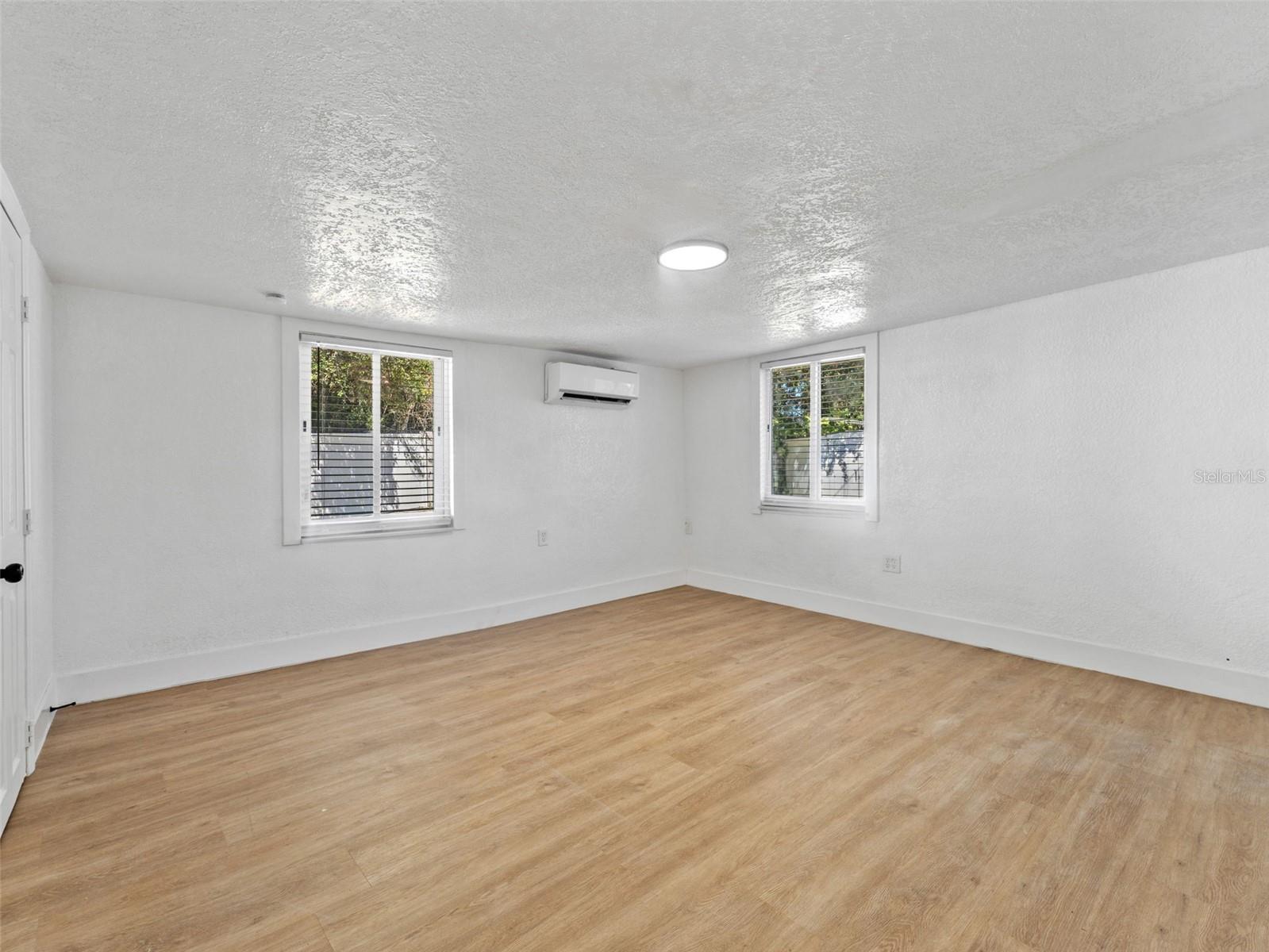 Image 15 of 48 For 4613 Irene Loop