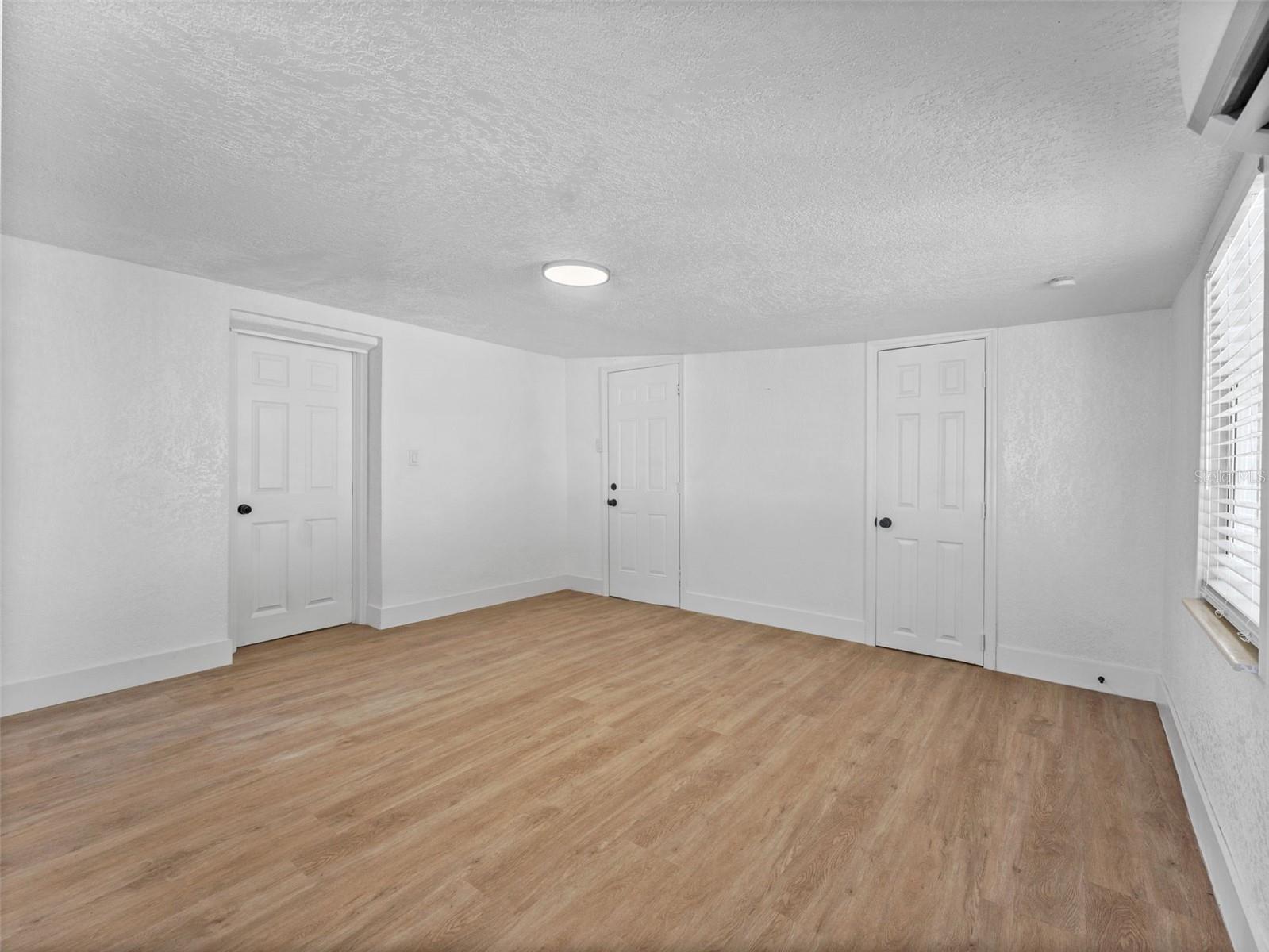 Image 17 of 48 For 4613 Irene Loop