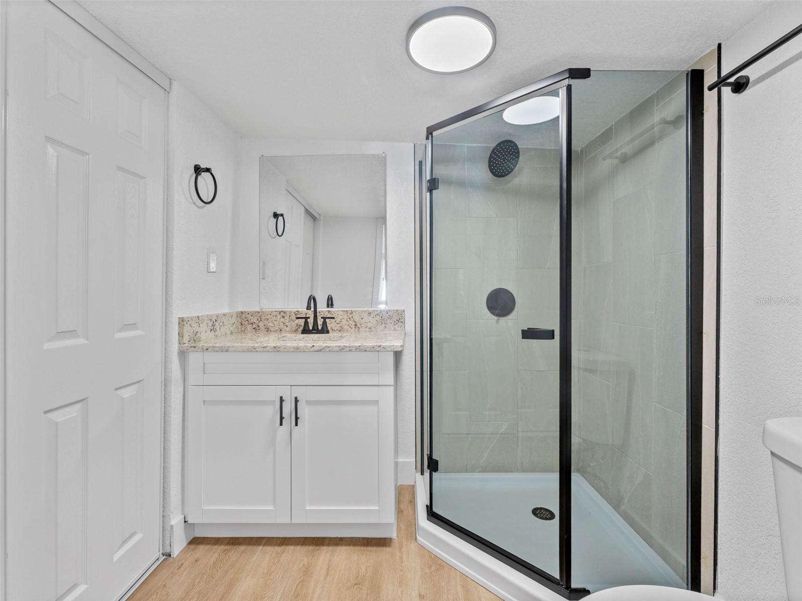 Image 18 of 48 For 4613 Irene Loop