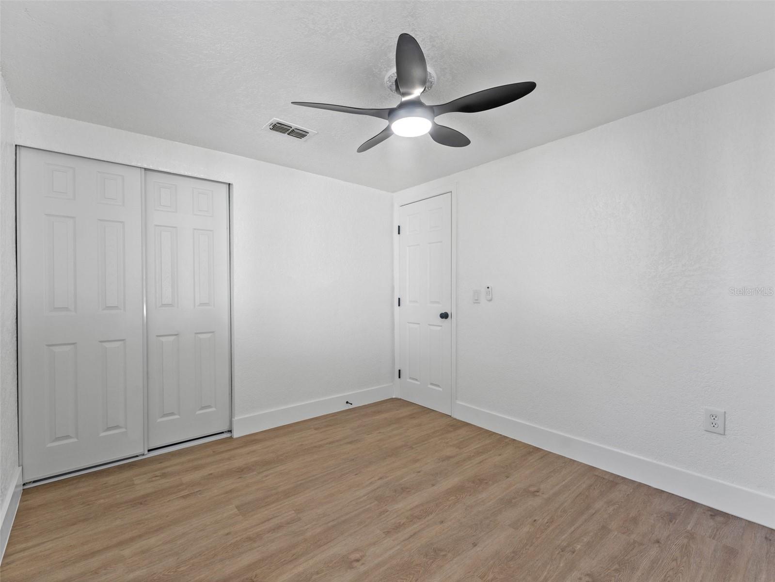 Image 27 of 48 For 4613 Irene Loop