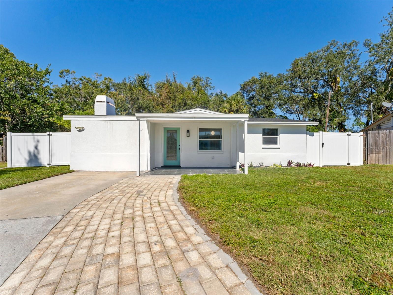 Image 5 of 48 For 4613 Irene Loop