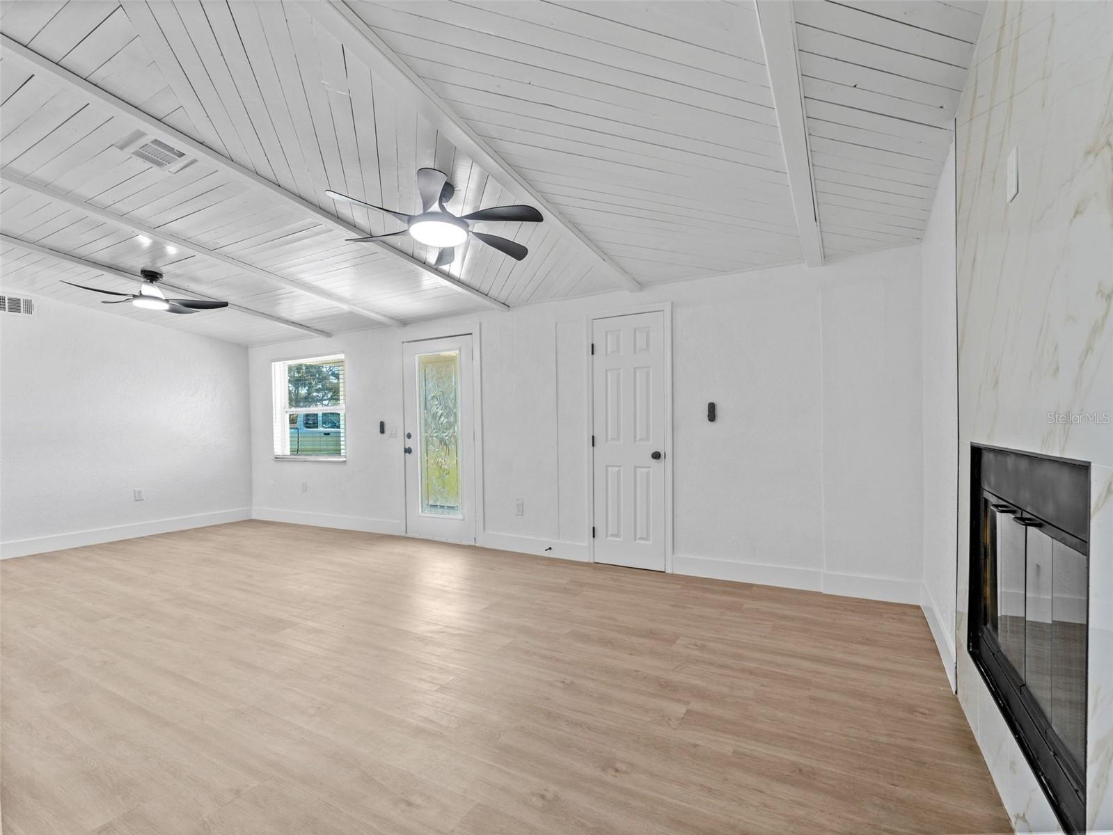 Image 9 of 48 For 4613 Irene Loop