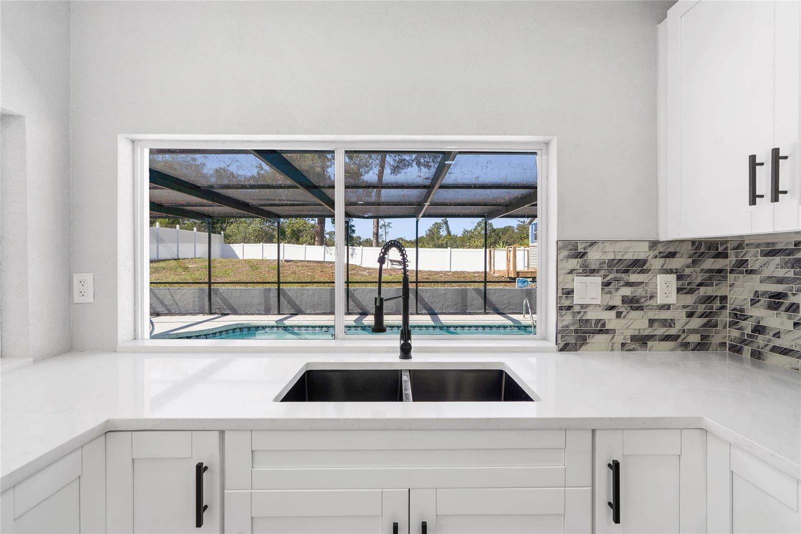 Image 13 of 34 For 5479 Mosquero Road