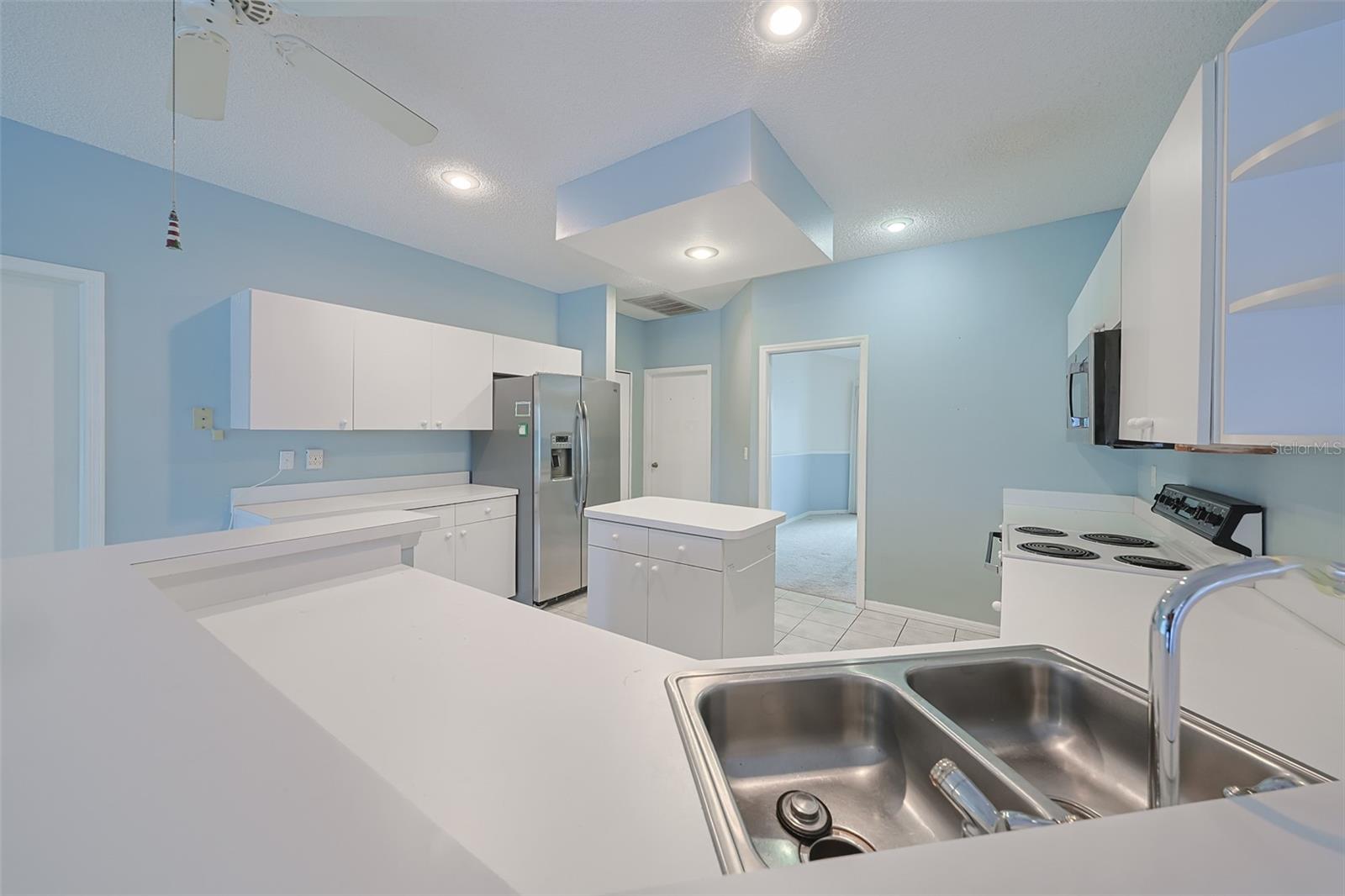 Image 10 of 42 For 352 Caloosa Palms Court